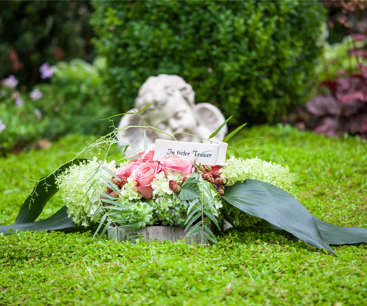 Die Tradition der Grabbepflanzung